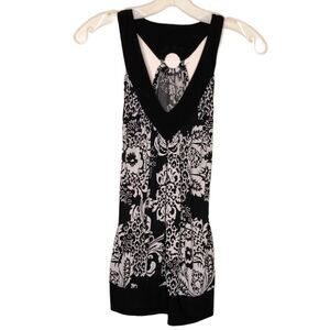 Body‎ Central Top